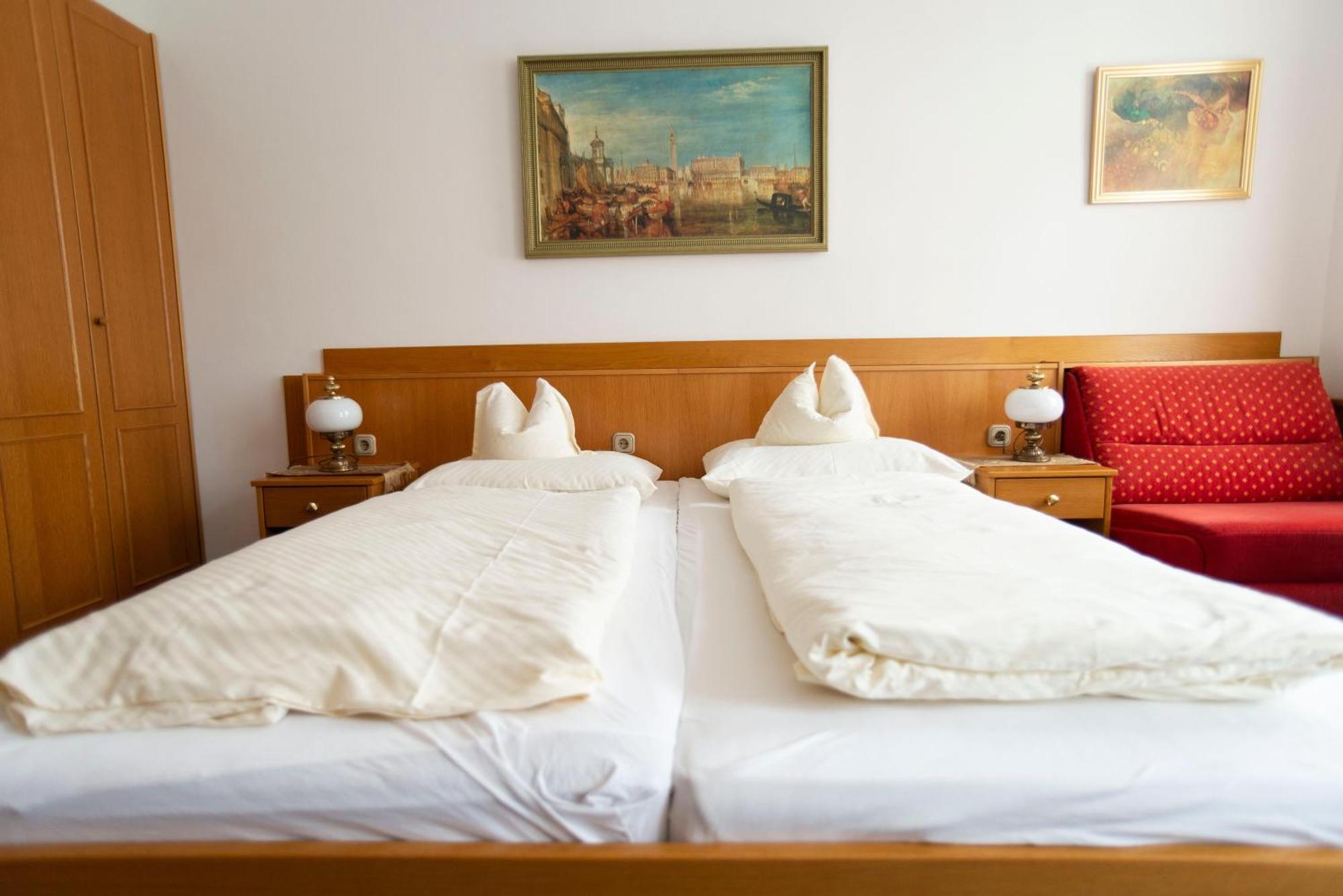 Fleger Appartements Wenen Buitenkant foto